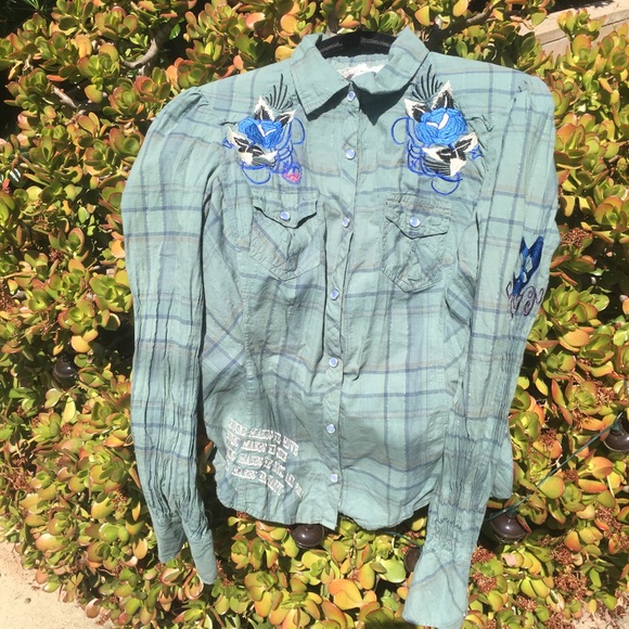 Awesome detailed 3J Workshop longsleeve button-up! - Picture 2 of 4